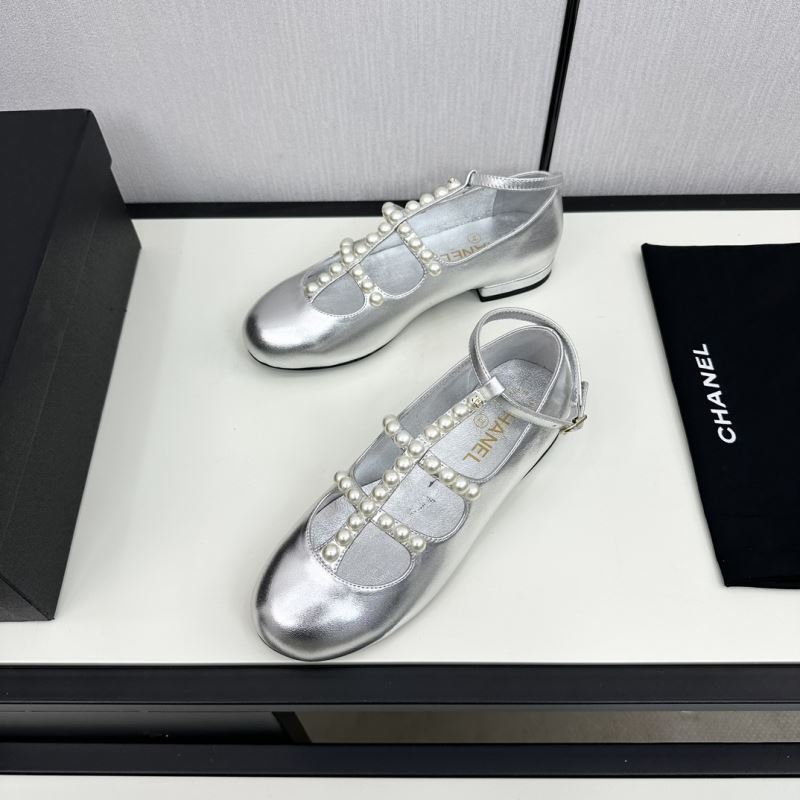 Chanel Low Shoes